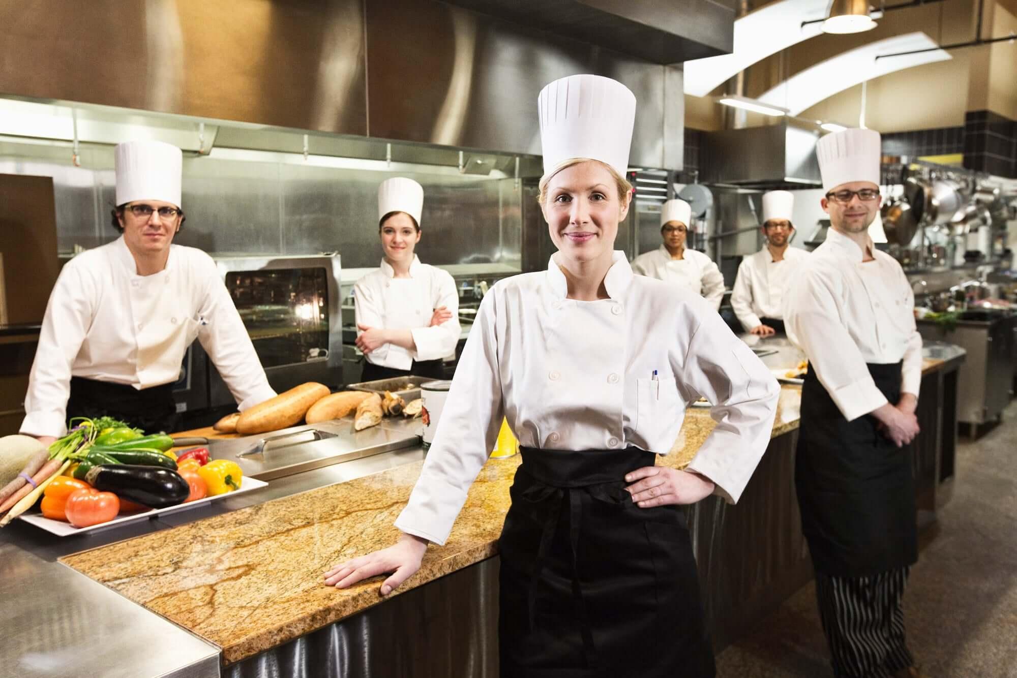 8 Reasons Why Chefs Wear White